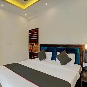 Aerotech Near Delhi Airport Hotel New Delhi