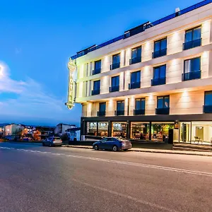 Hotel Heaven Premium Restaurant & Airport Shuttle